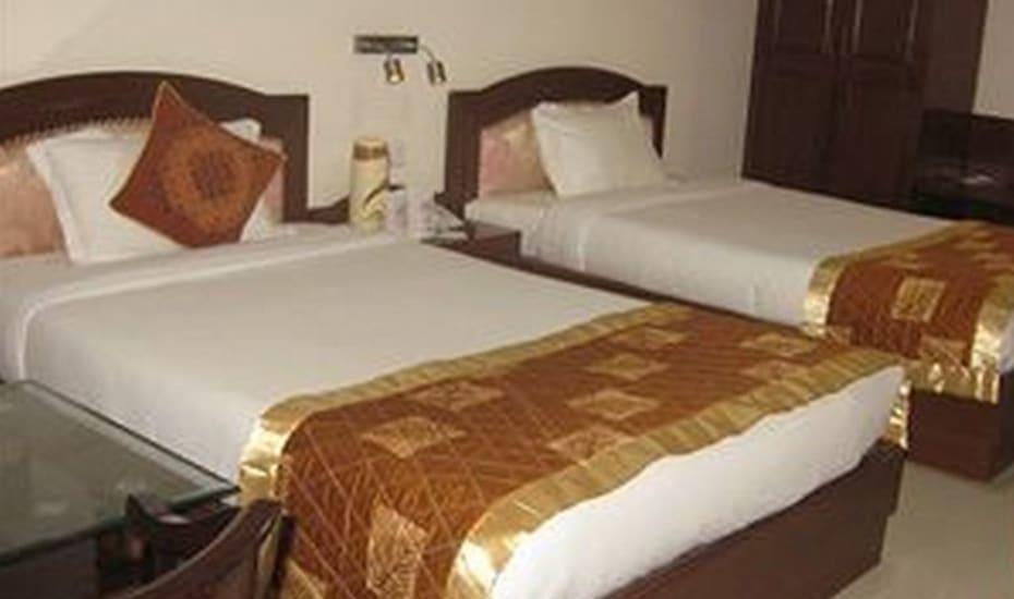 Hotel Garv Residencia Gaya Exterior foto
